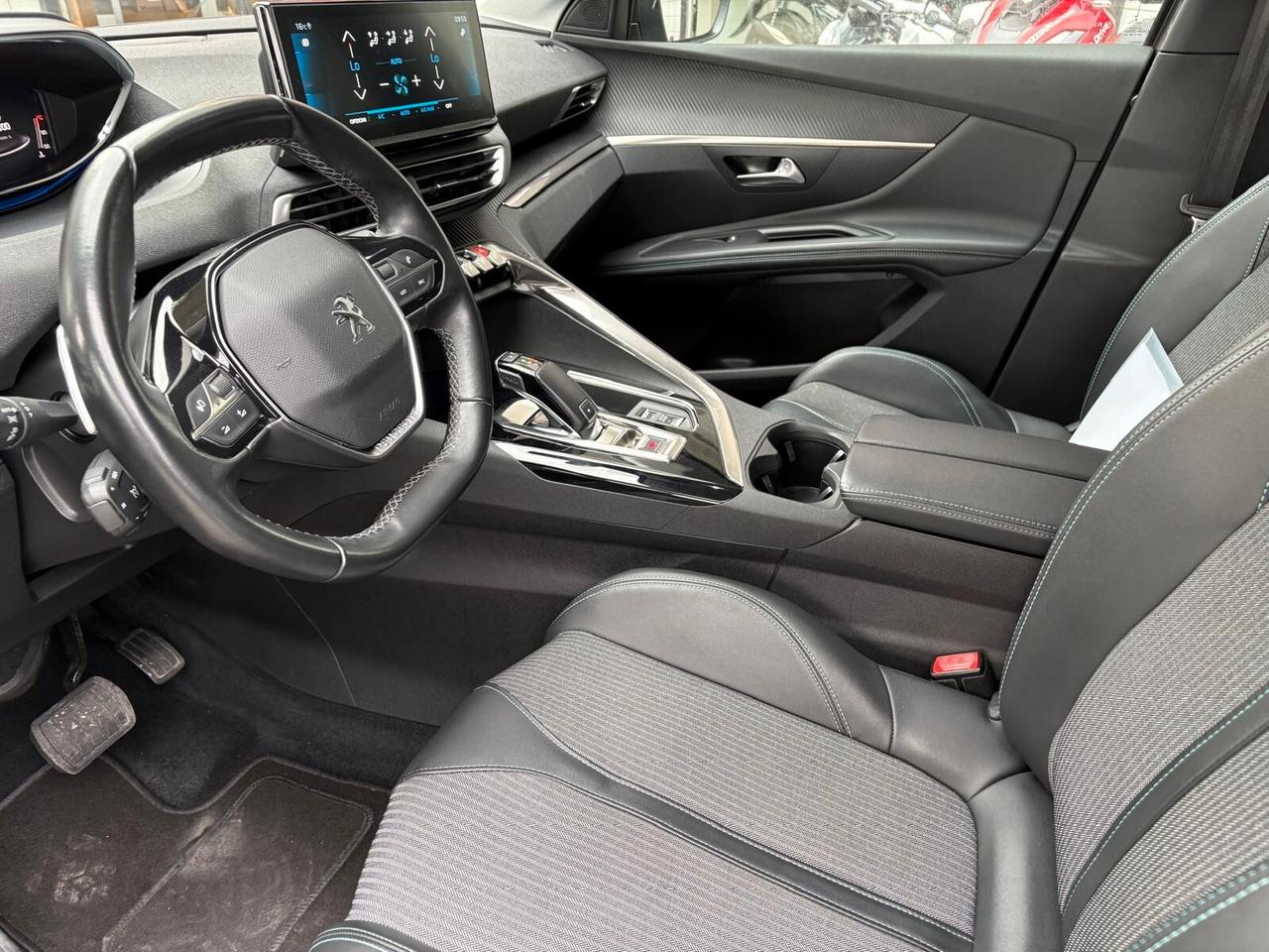 Peugeot 3008 BlueHDi 130 S&S Active