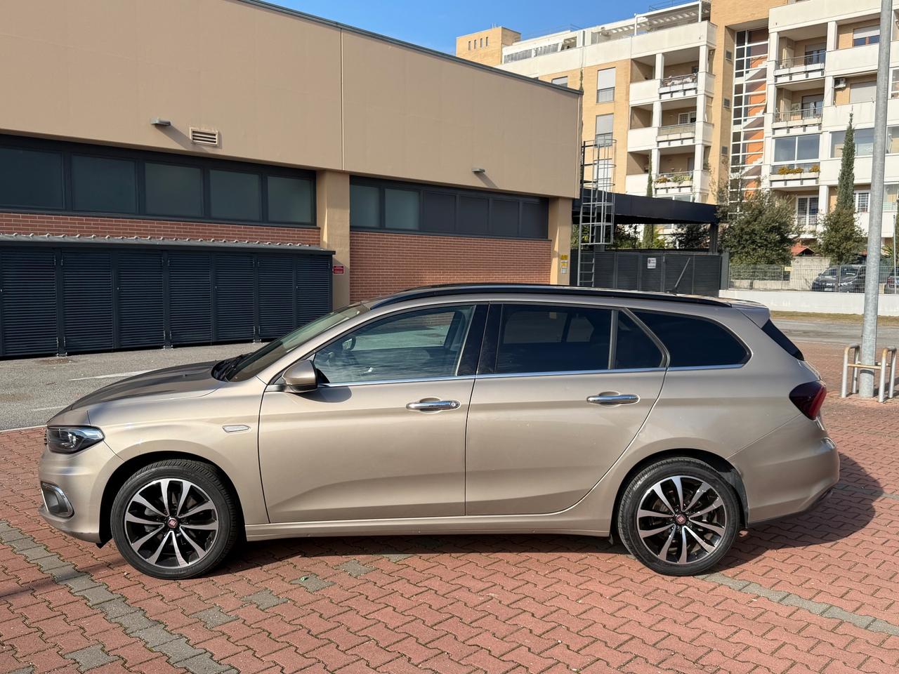 Fiat Tipo 1.6 Mjt SW Lounge *Automatica