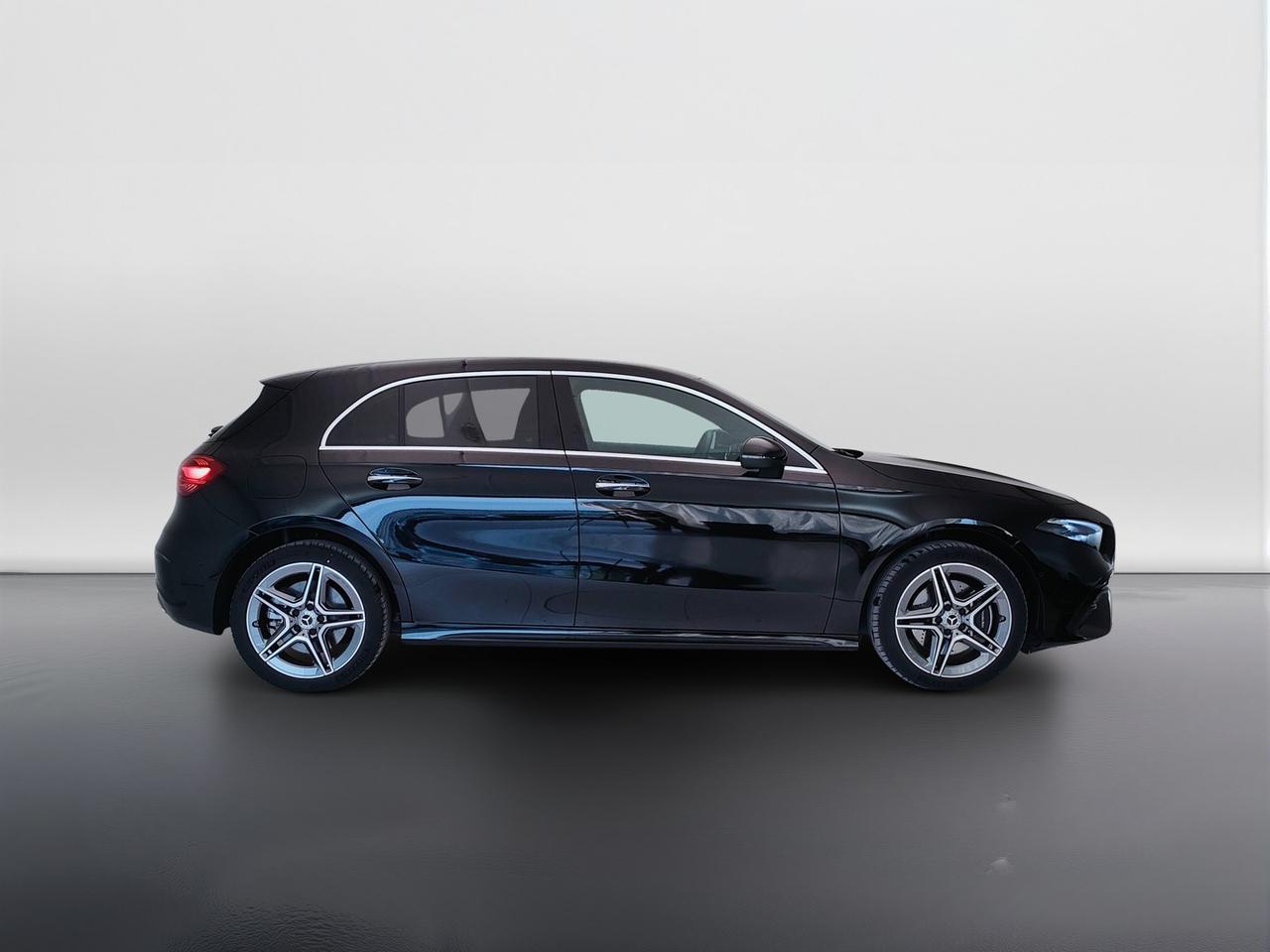 Mercedes-Benz Classe A - W177 2023 - A 250 e phev AMG Line Advanced Plus auto