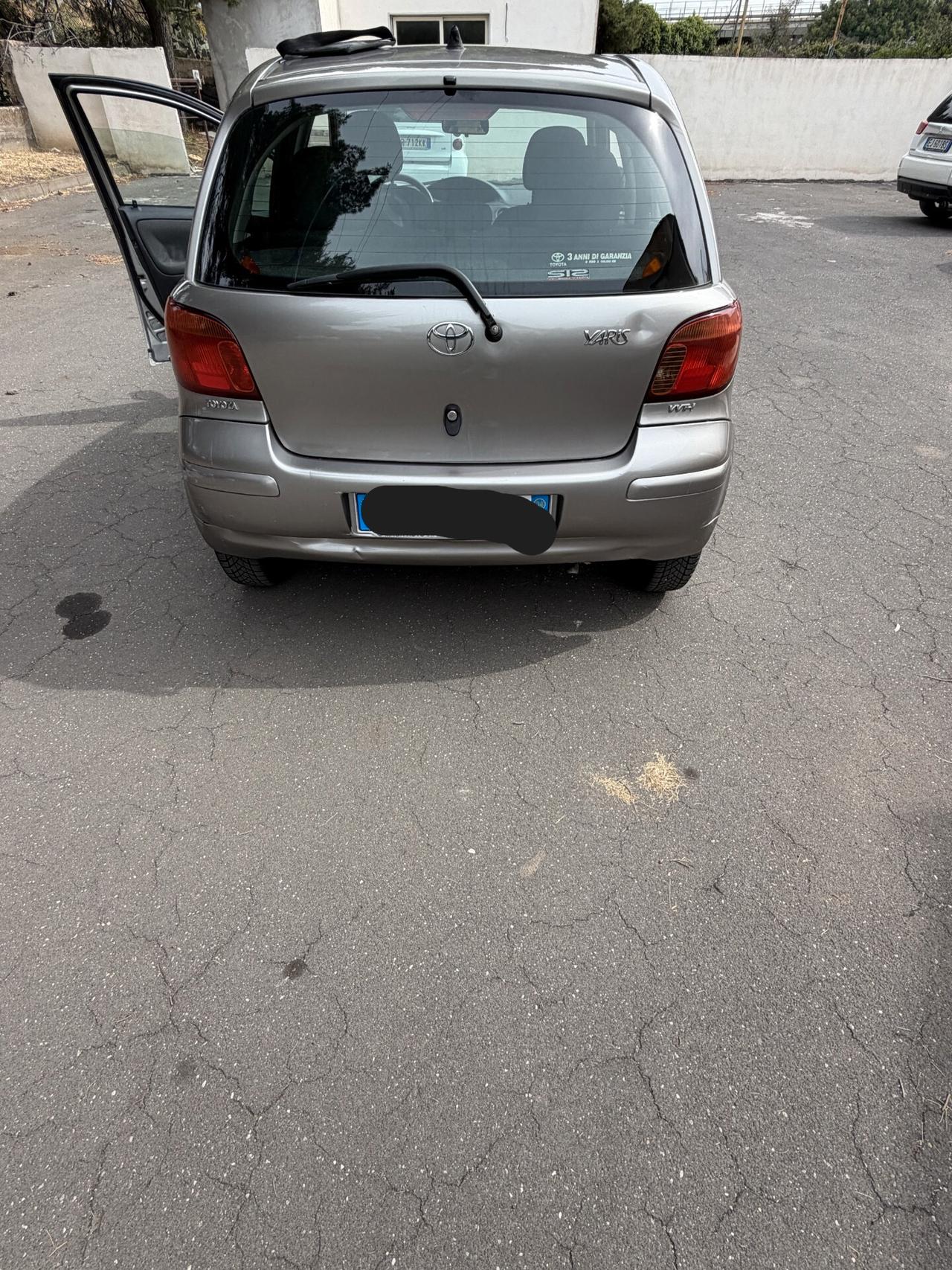 Toyota Yaris 1.0i 16V cat 5 porte Expo