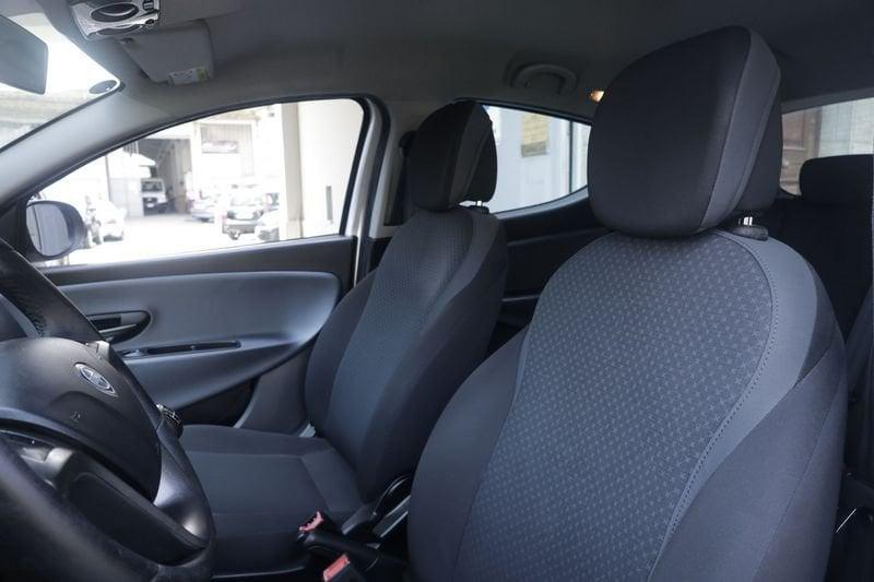 Lancia Ypsilon Lancia Ypsilon 1.2 69 CV 5 porte Platinum Unicoproprietario
