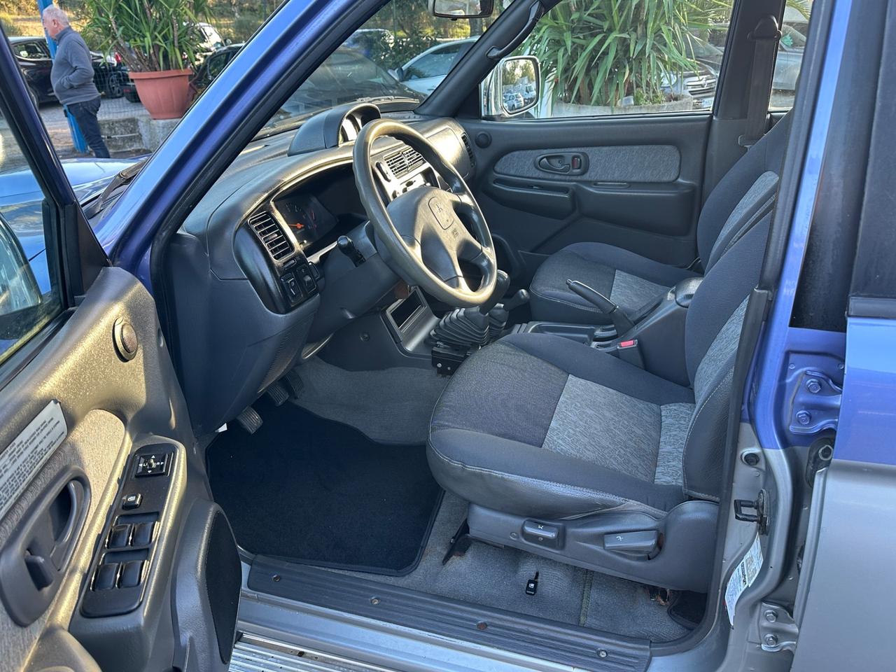 Mitsubishi L200 2.5 TDI gancio traino