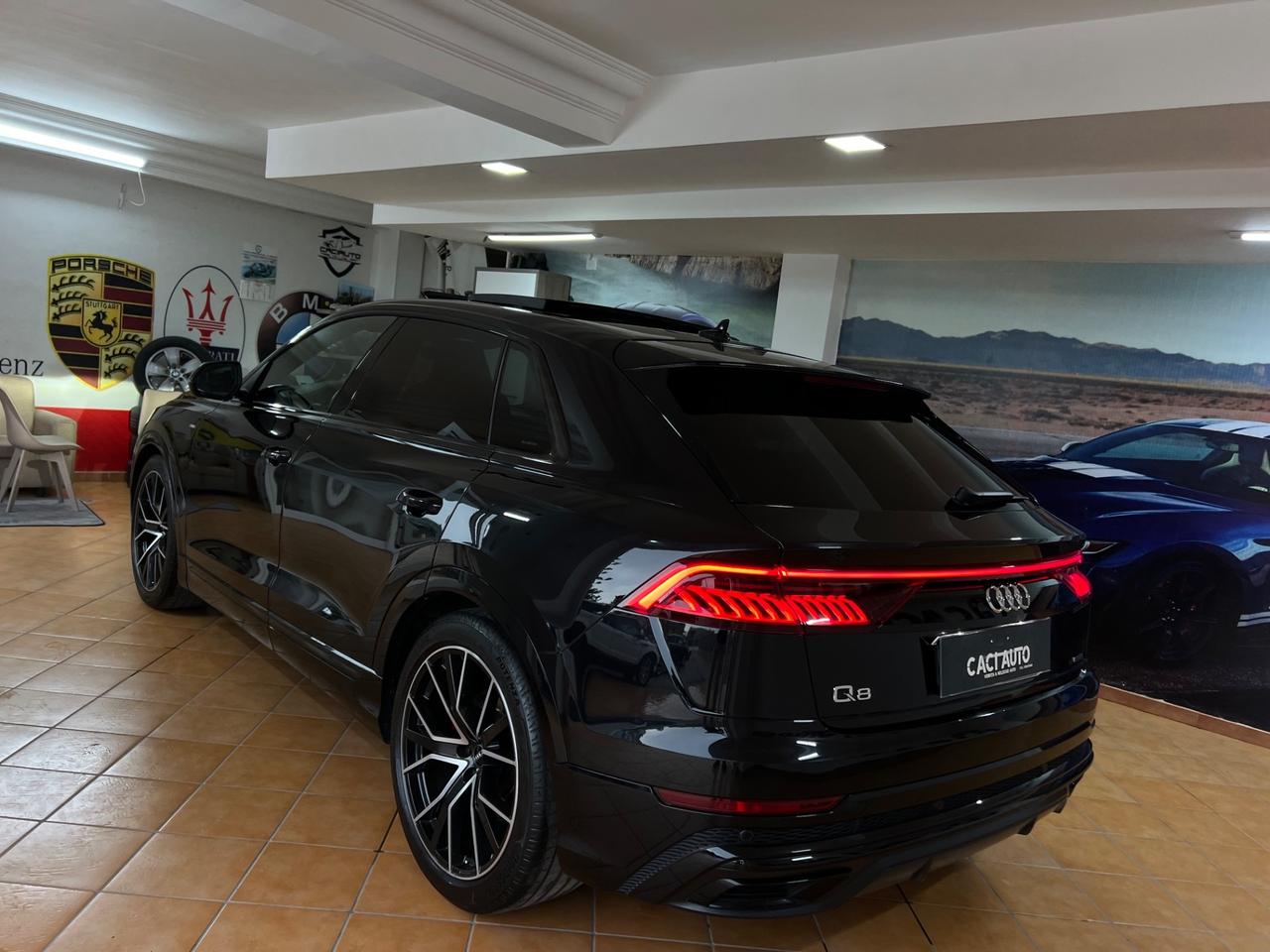 Audi Q8 50 TDI 286 CV quattro tiptronic Sport S line total black full optional