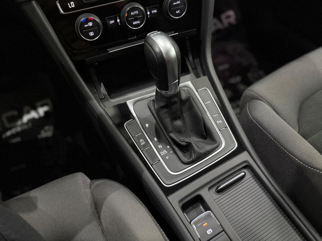 Volkswagen Golf 1.6 TDI 115 CV DSG Execut. *COCKPIT