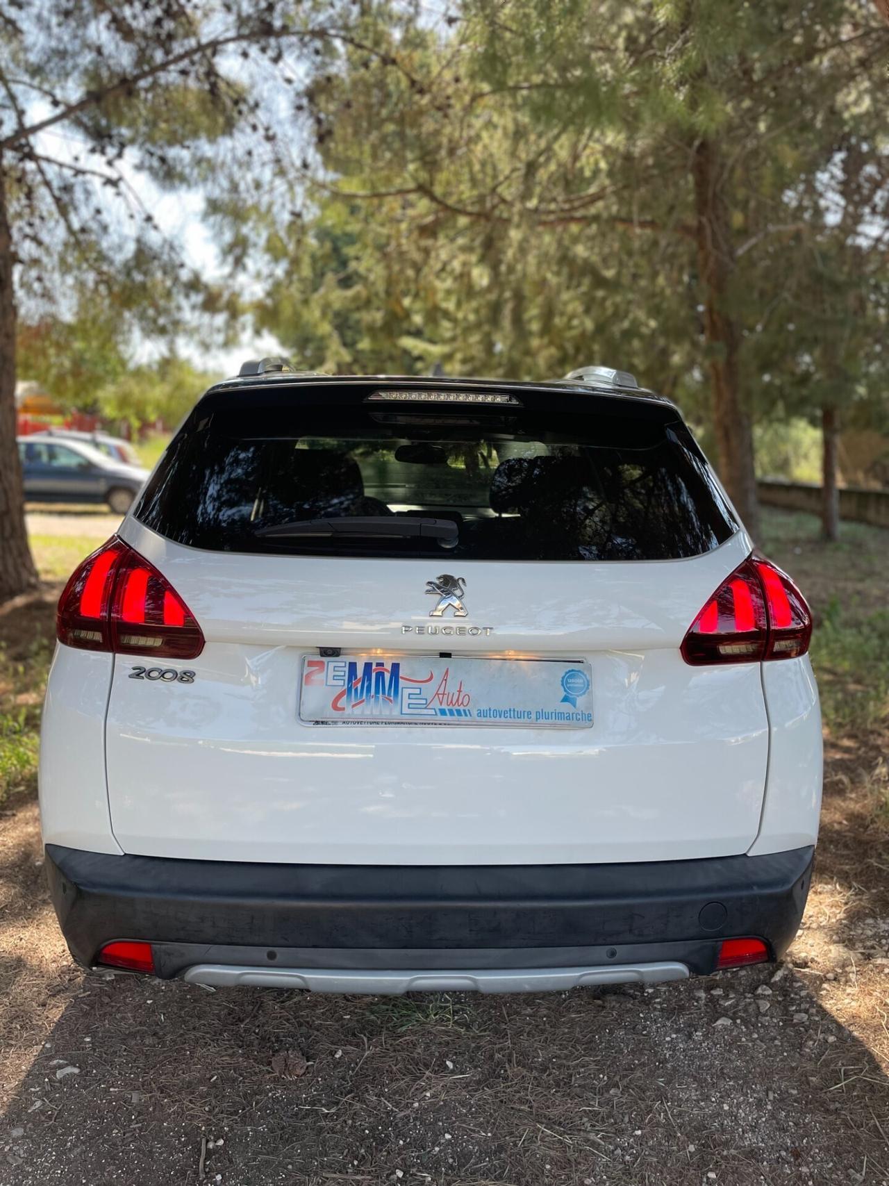 Peugeot 2008 BlueHDi 100 Allure