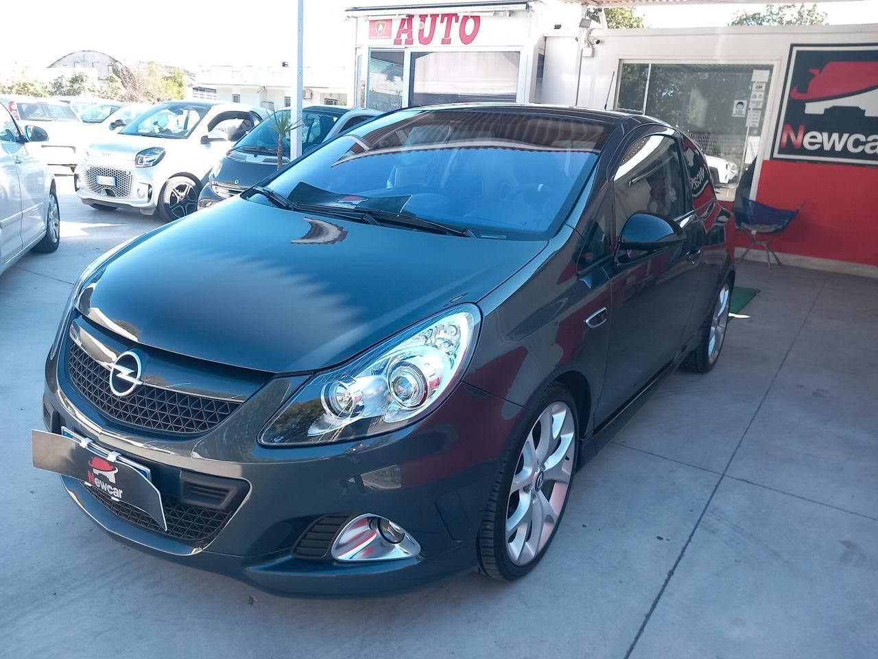 Opel Corsa 1.6 T 192CV 3 porte OPC TENUTA IN AMNIERA MANIACALE PARI AL NUOVO