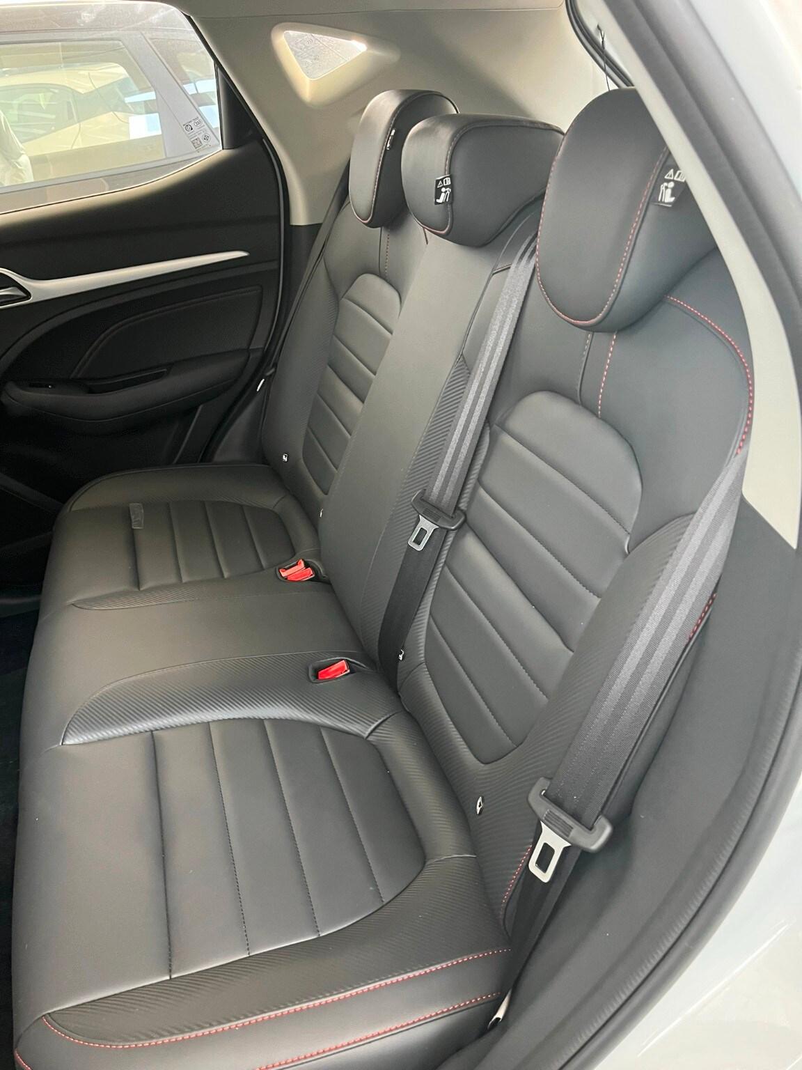 MG ZS (2021-2025) ZS 1.0T-GDI aut. Luxury