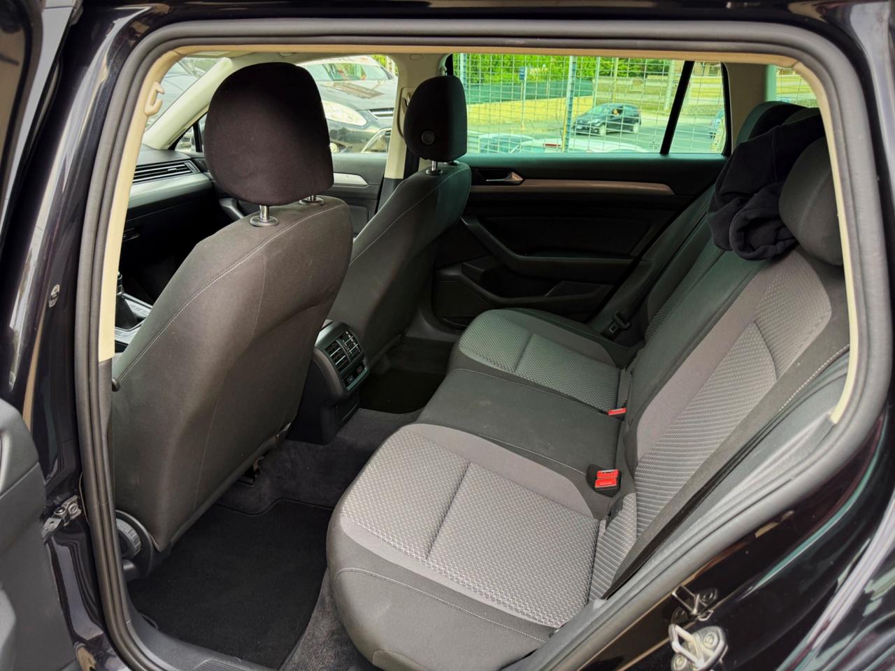 Volkswagen Passat Variant 1.6 TDI Trendline BlueMotion Technology