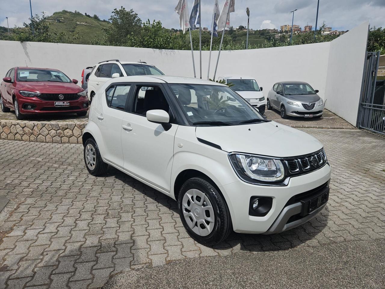 Suzuki Ignis 1.2 Hybrid Top