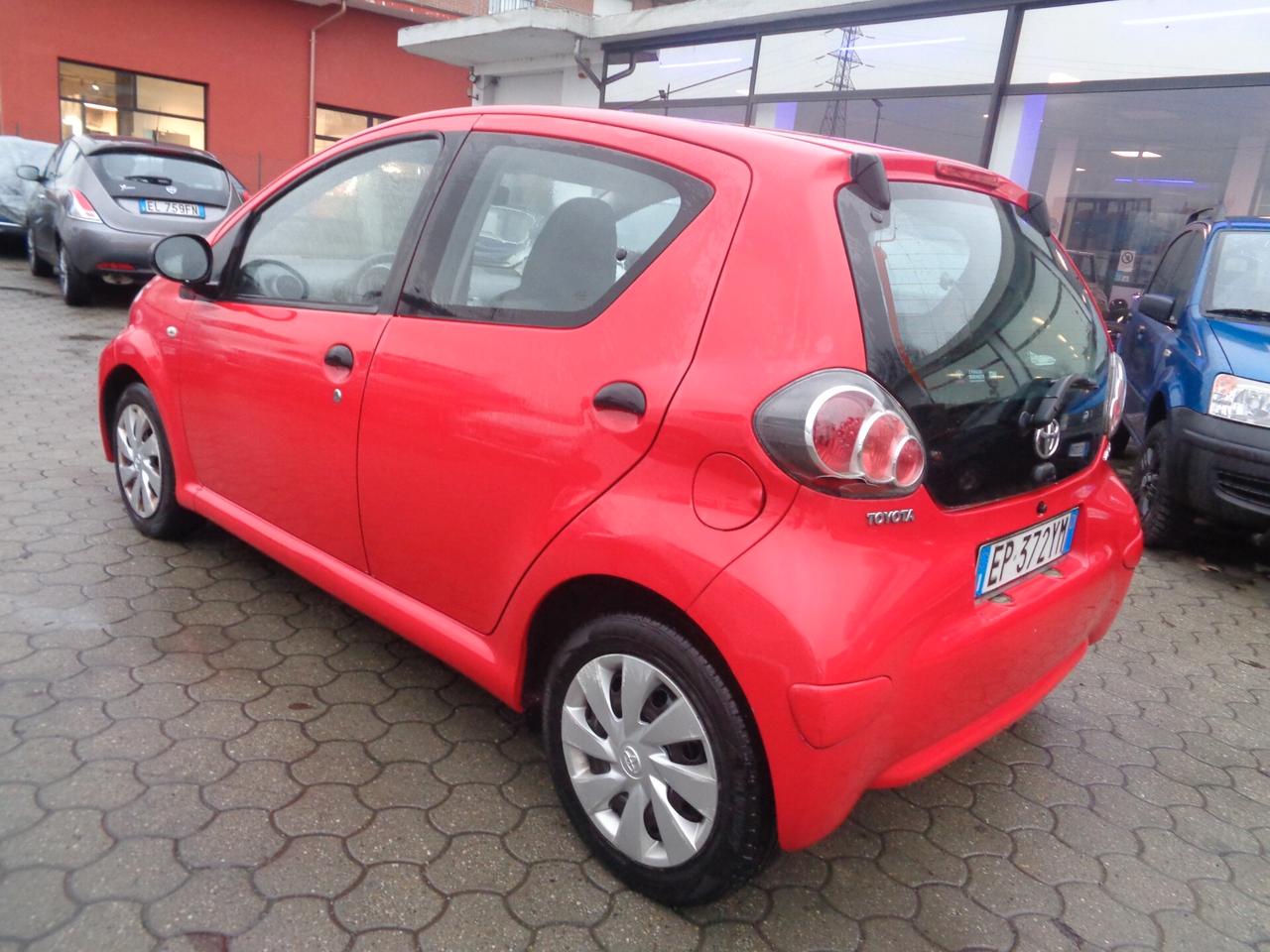 Toyota Aygo 1.0 12V VVT-i 3 porte Active Connect