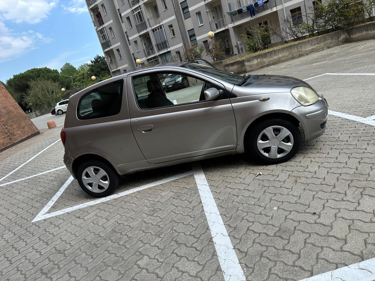Toyota Yaris Verso 1.3i 16V cat Luna '03