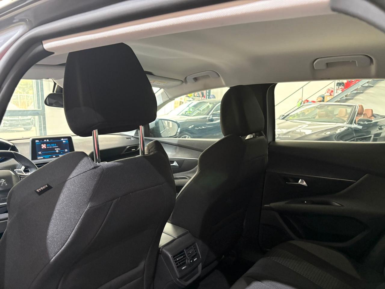 Peugeot 3008 BlueHDi 130 S&S EAT8 Active Pack