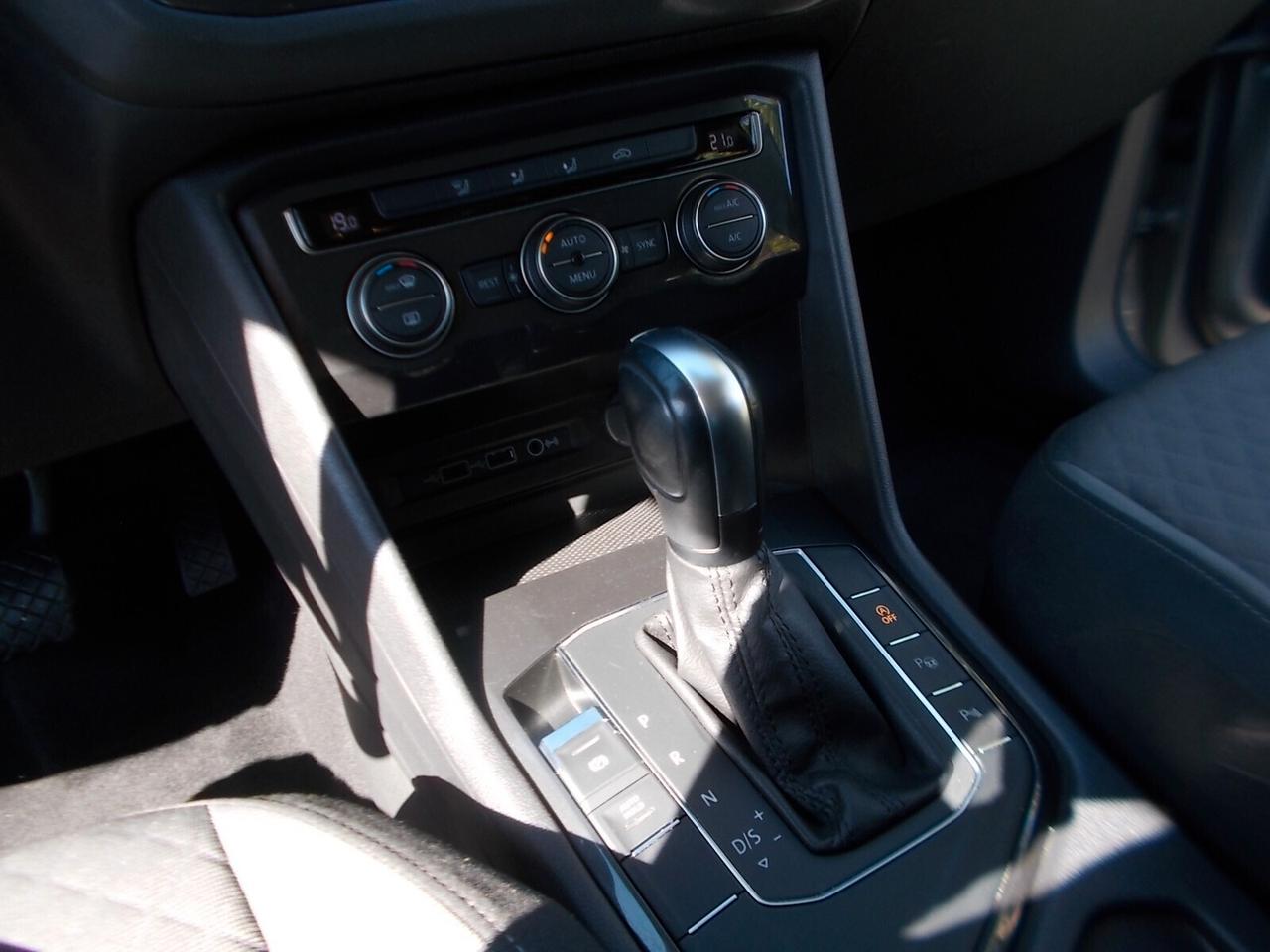 Volkswagen Tiguan 2.0 TDi DSG *FULL OPT* daVETRINA