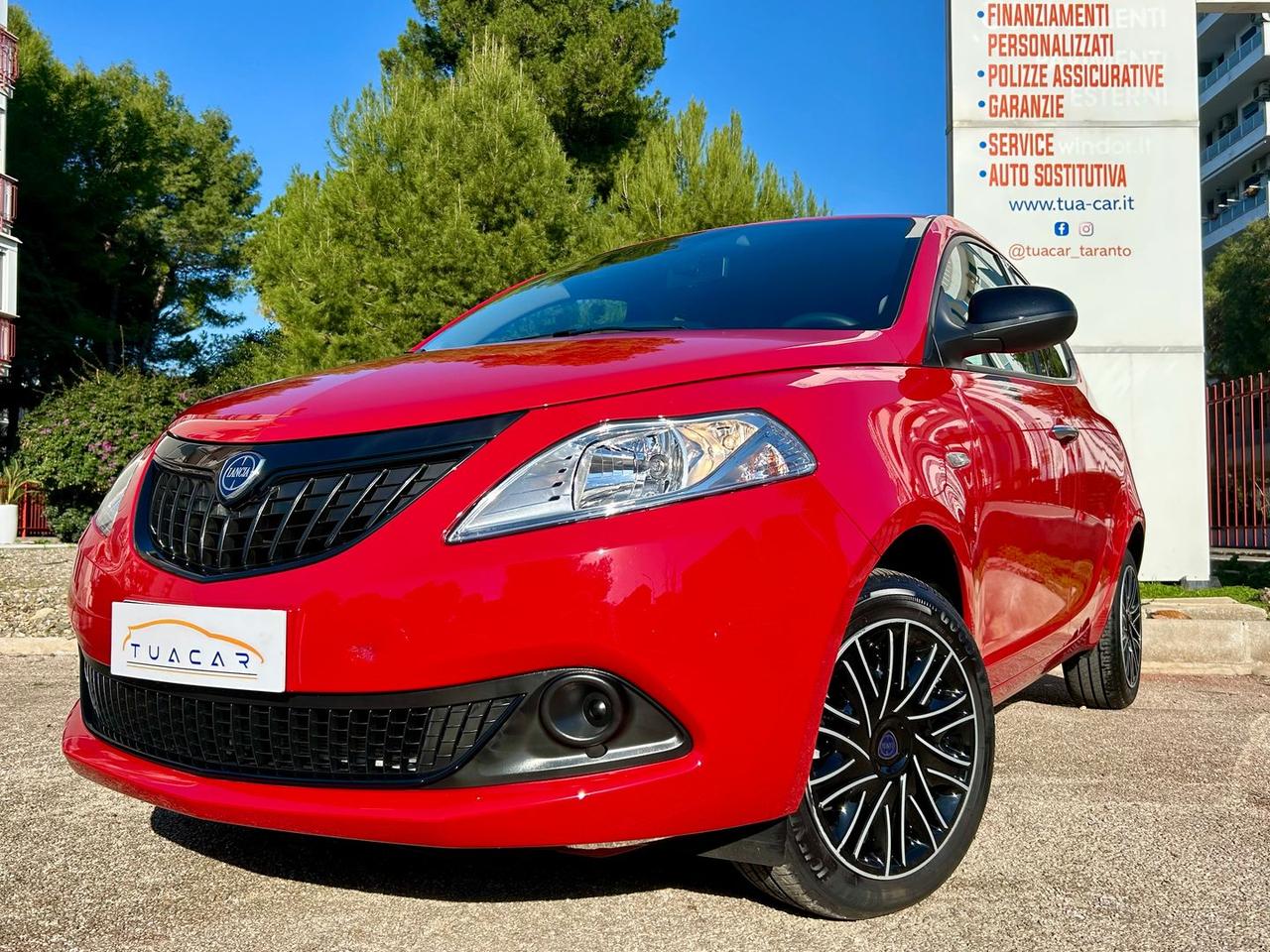 Lancia Ypsilon 1.0 FireFly MHEV