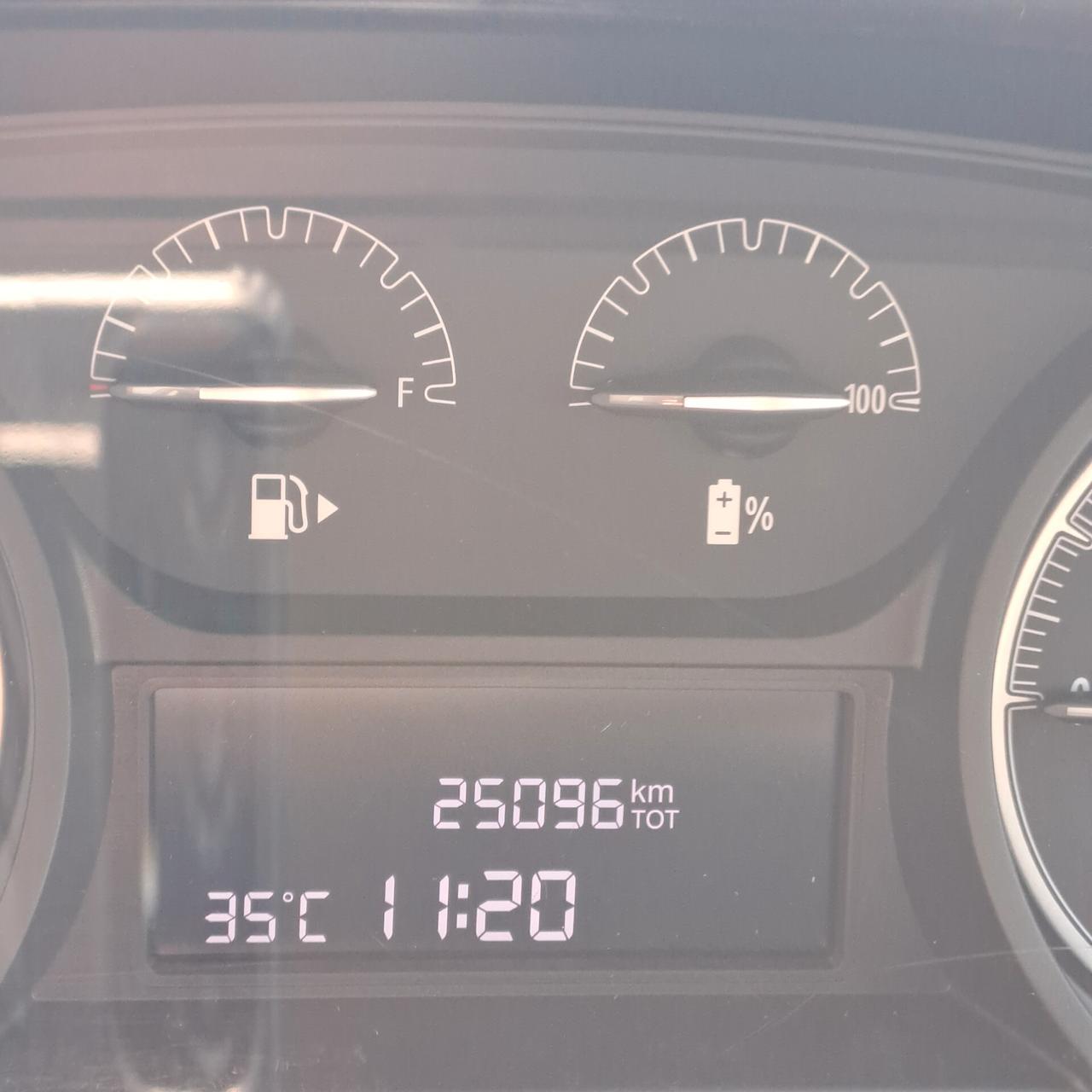 Lancia Ypsilon 1.0 Bz 70 Cv Hybrid Silver
