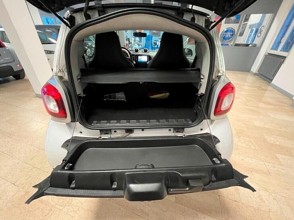 Smart ForTwo Coupe 71 Cv 1.0 Automatica Euro 6B Per Neopatentati