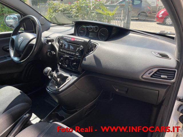 LANCIA Ypsilon 1.2 69 CV Unyca NEOPATENTATI