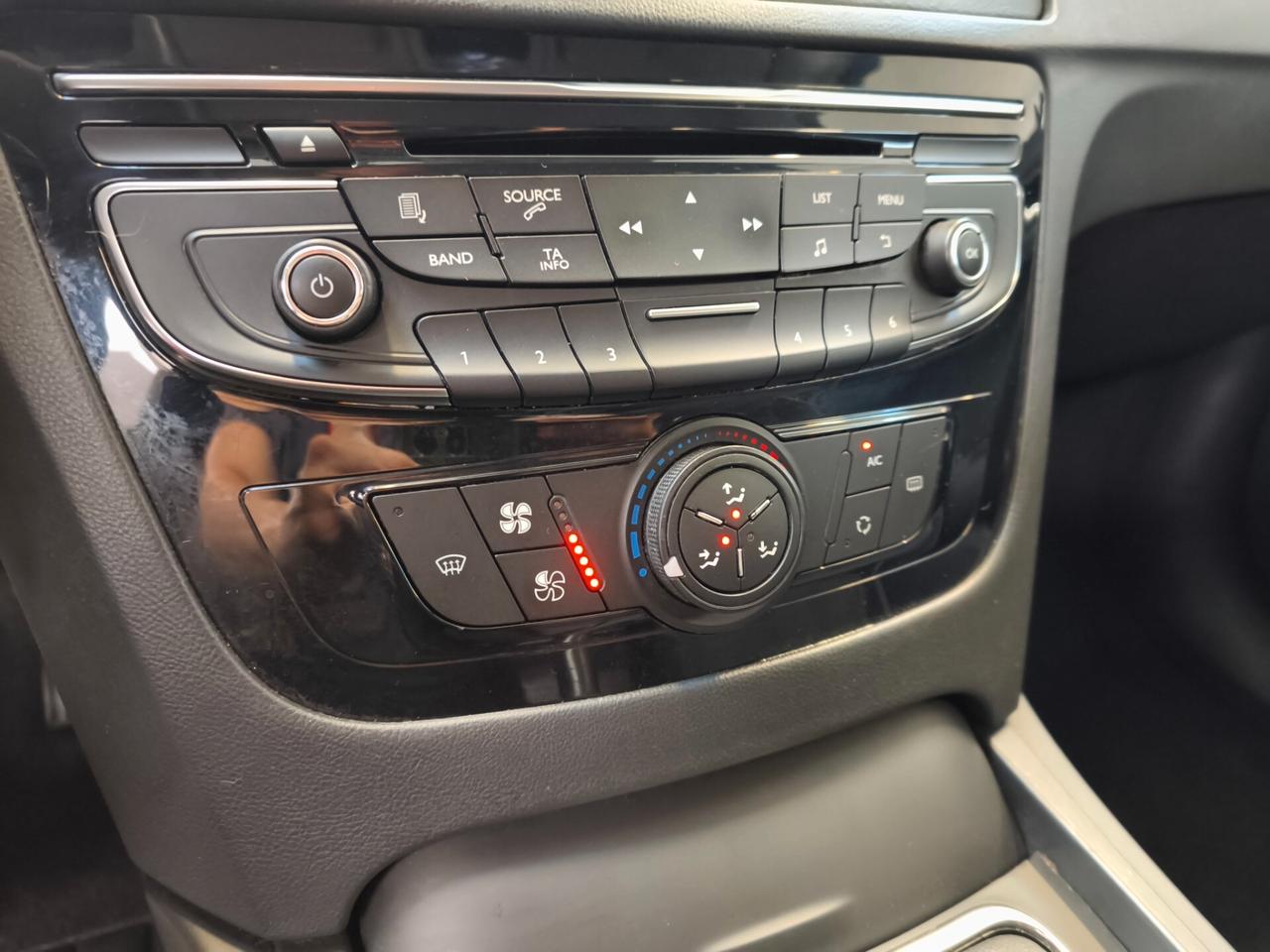 Peugeot 508 1.6 HDi 115CV SW Access