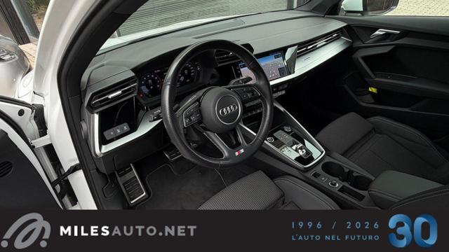 AUDI A3 30 g-tron S tronic S line Edition Matrix ACC
