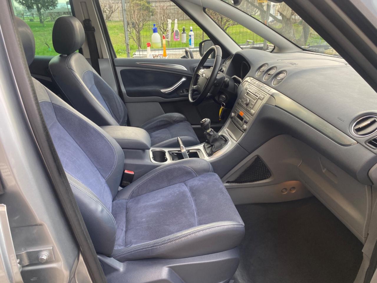 Ford S-Max 2.0 TDCi 140CV Titanium