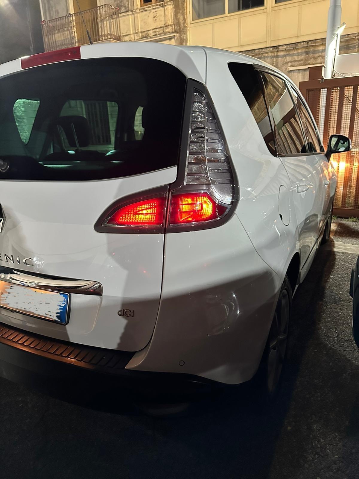 Renault scenic 1.5 diesel anno 2011