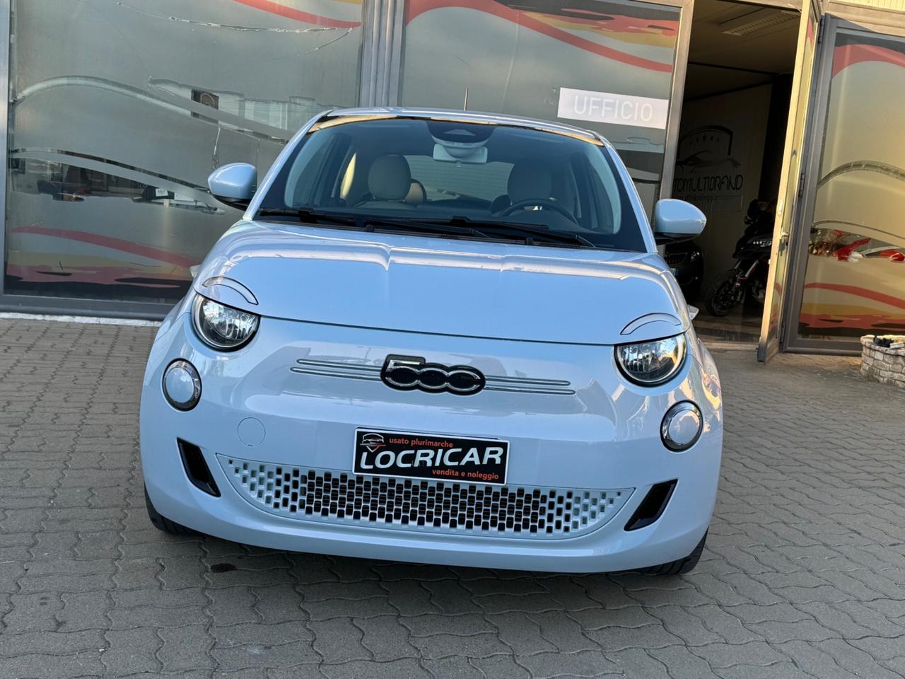 Fiat 500 La Prima Berlina 42 kWh nav