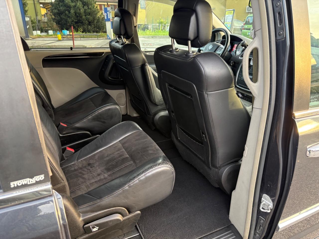 Lancia Voyager 2.8 Turbodiesel Platinum 177 CV