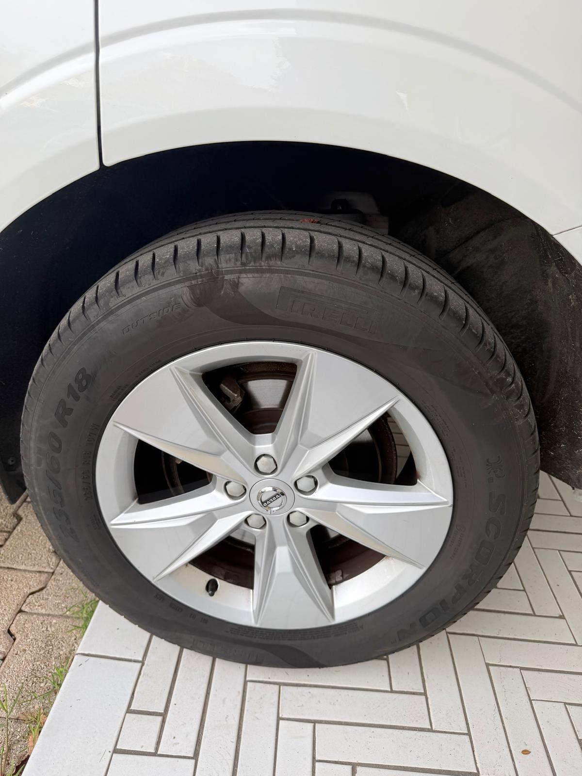 Volvo XC 60 XC60 B4 (d) automatico Business