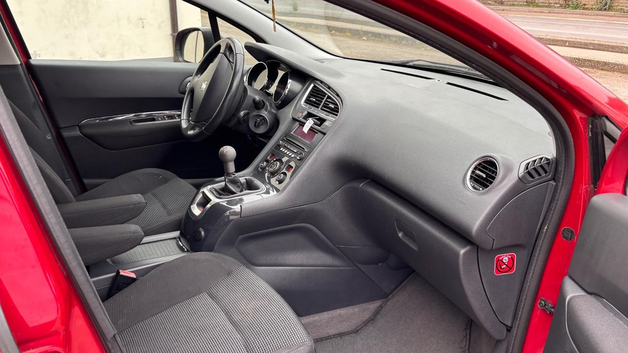 Peugeot 5008 1.6 VTi 120CV Tecno