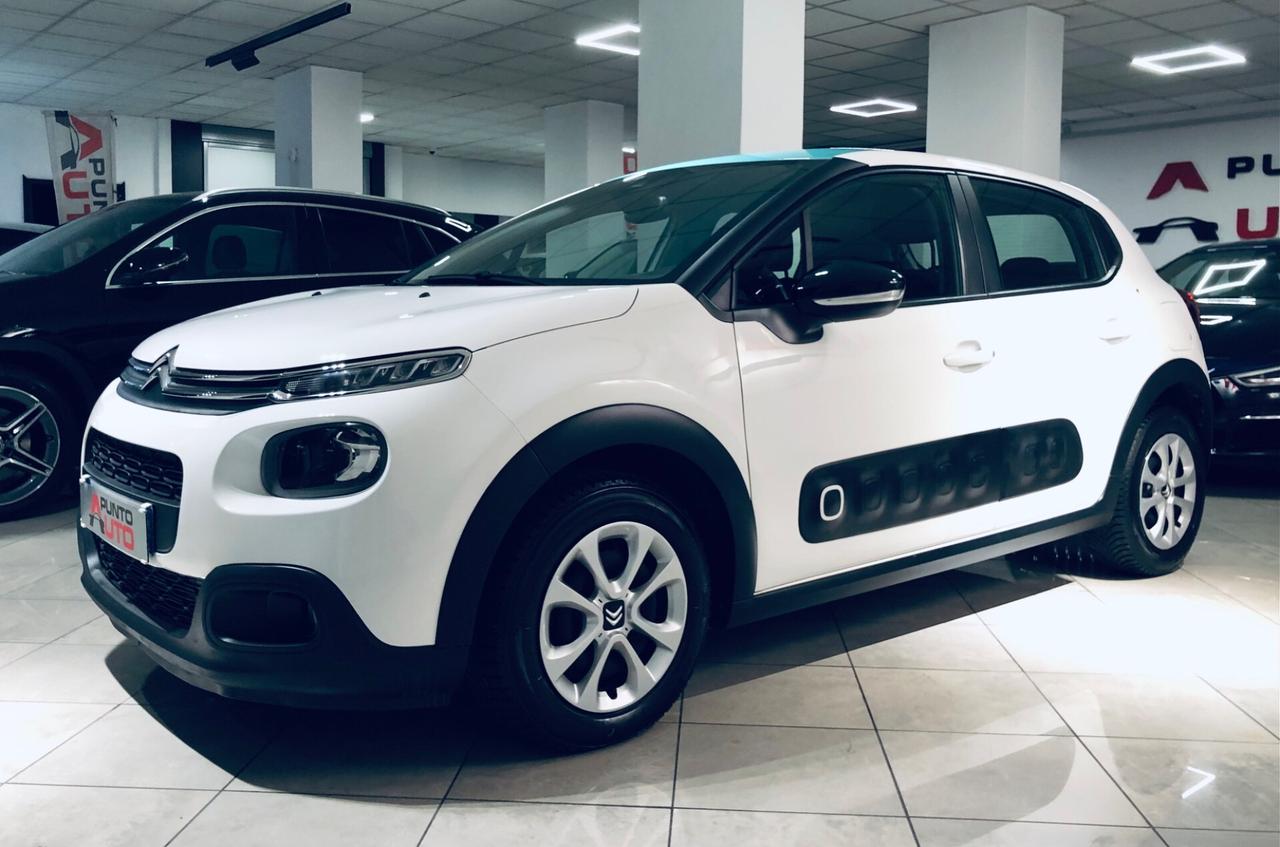 Citroen C3 PureTech 82 bianca tetto a contrasto