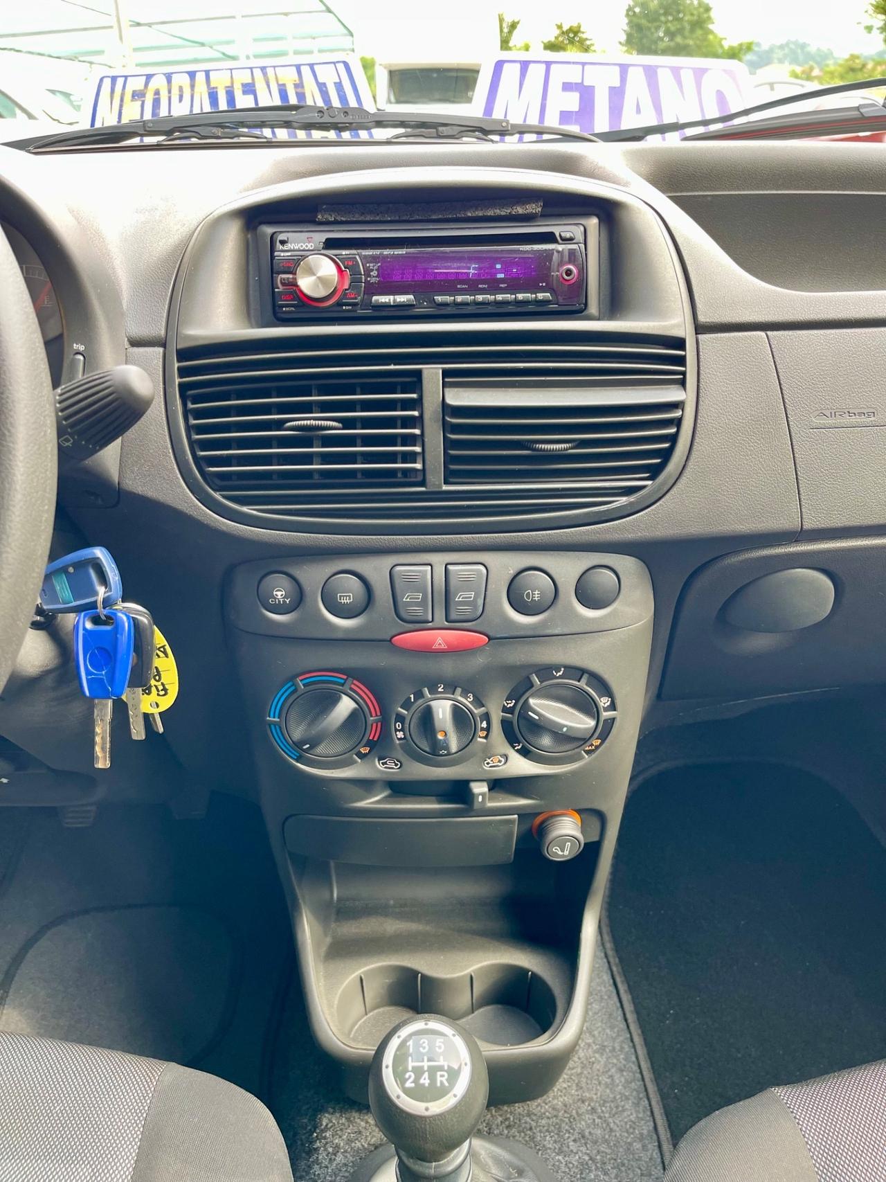Fiat Punto 1.2 44kw OK NEOPATENTATI UNIPROP