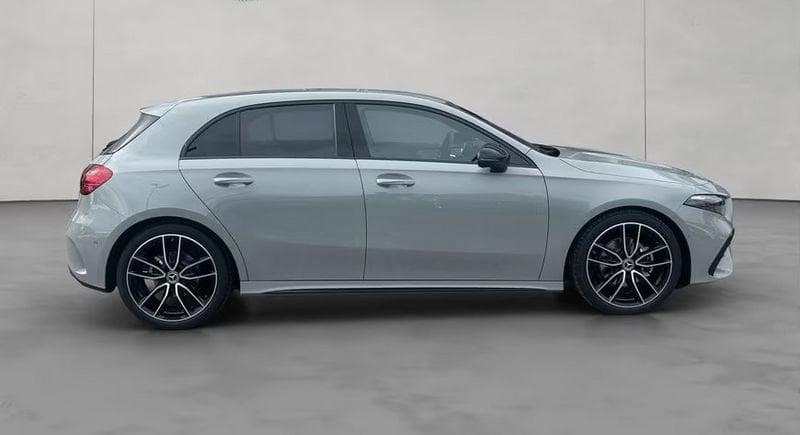 Mercedes-Benz Classe A A 180 d AMG Line Advanced Plus Night Pack 19" Camera 360°