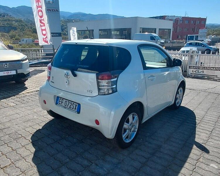 Toyota iQ 1.0 High