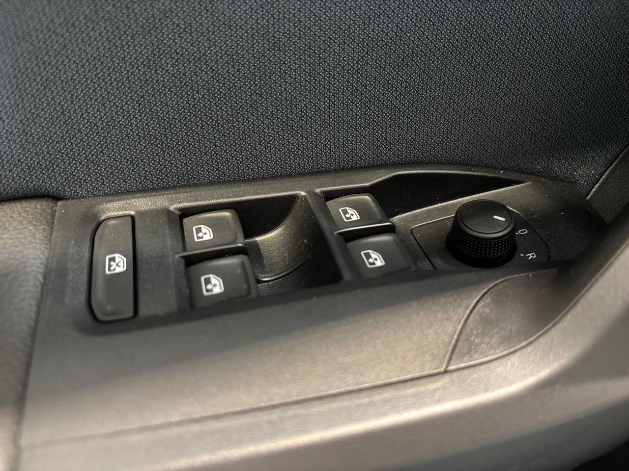 Seat Arona 1.0 ecotsi 95cv black edition