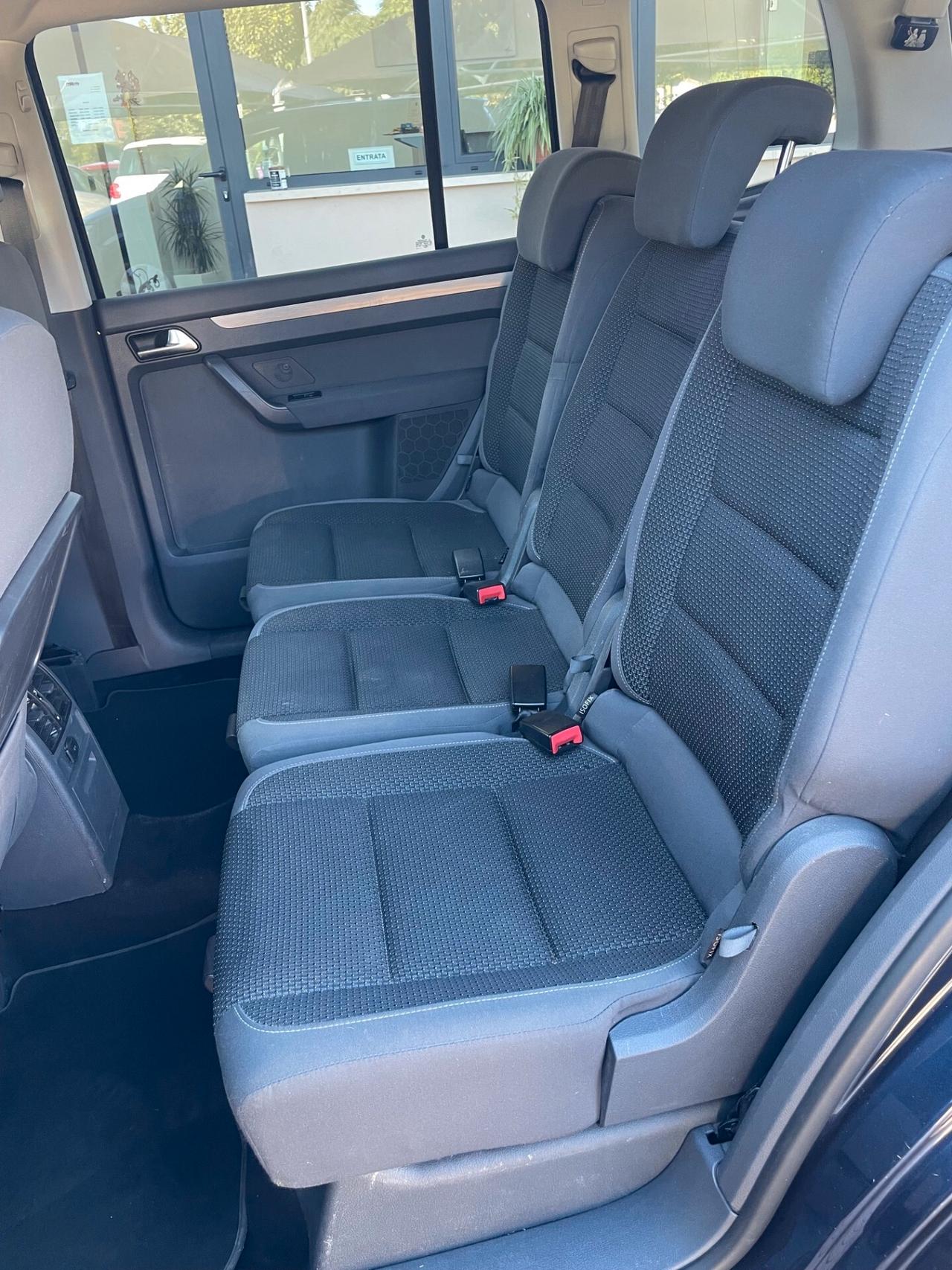 Volkswagen Touran 1.6 TDI DSG Comfortline