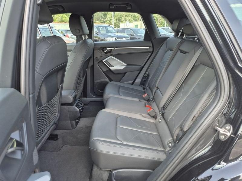Audi Q3 35 1.5 tfsi mhev Business Advanced s-tronic