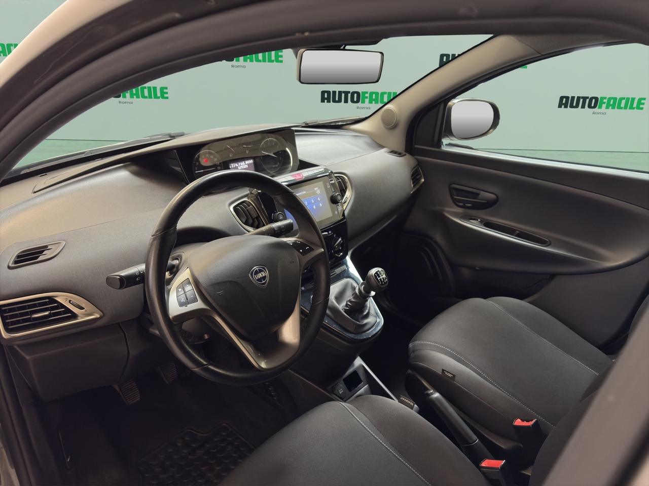 Lancia Ypsilon 1.0 FireFly Hybrid Gold