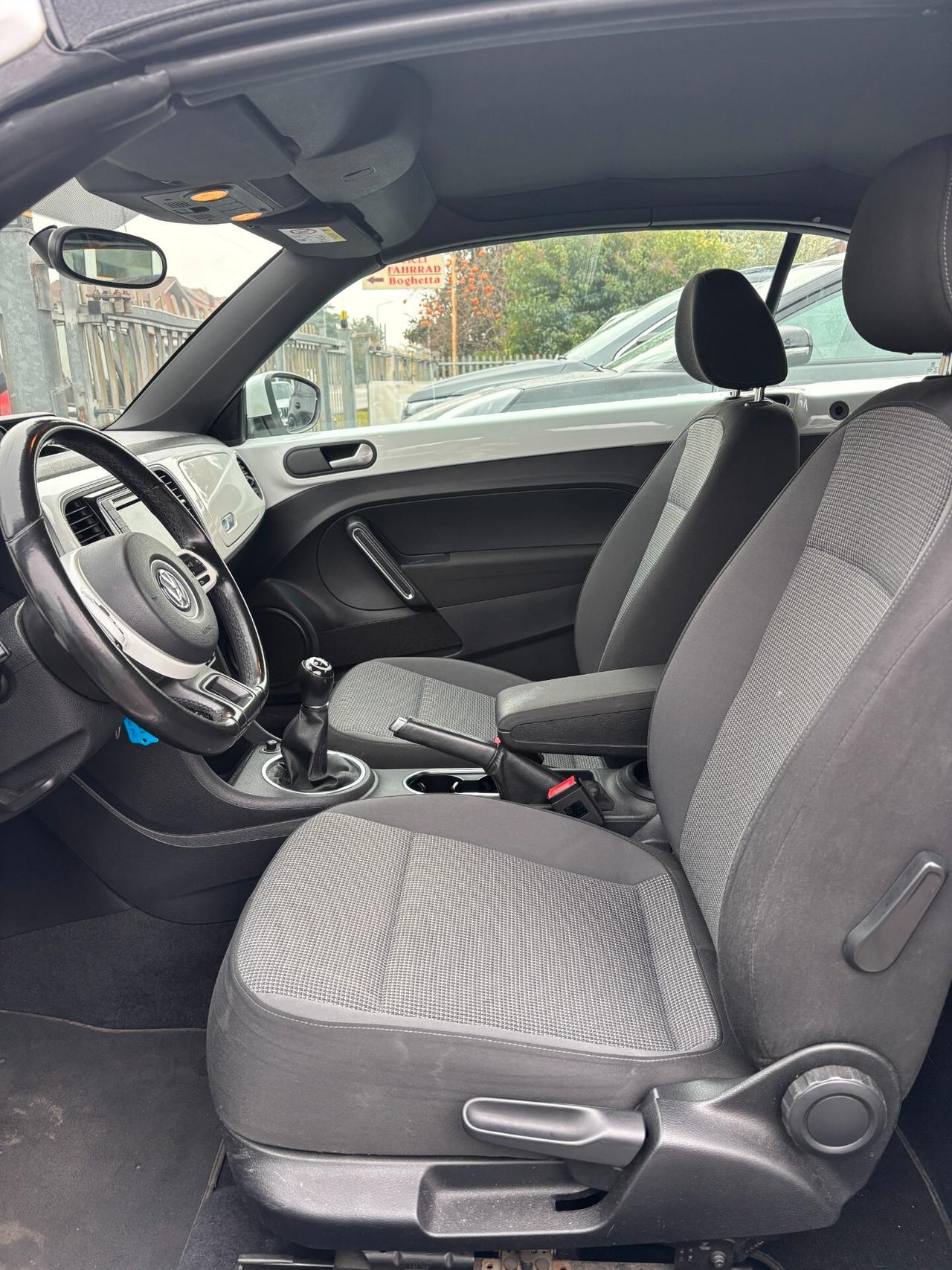 Volkswagen Maggiolino Cabrio 2.0 TDI Design BlueMotion Technology NESSUN VINCOLO