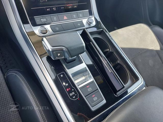 AUDI Q8 45 TDI quattro Sline tiptronic Sport