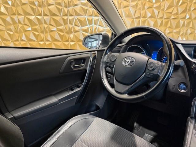 Toyota Auris Touring Sports 1.8 Hybrid Lounge