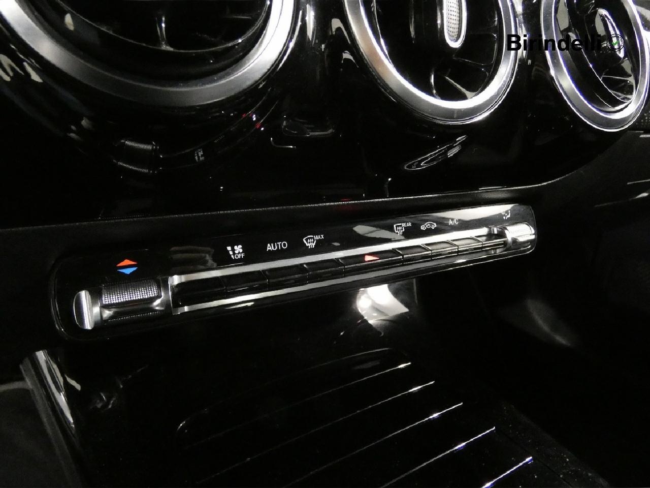 Mercedes-Benz Classe A (W177) - A 180 d Automatic Premium