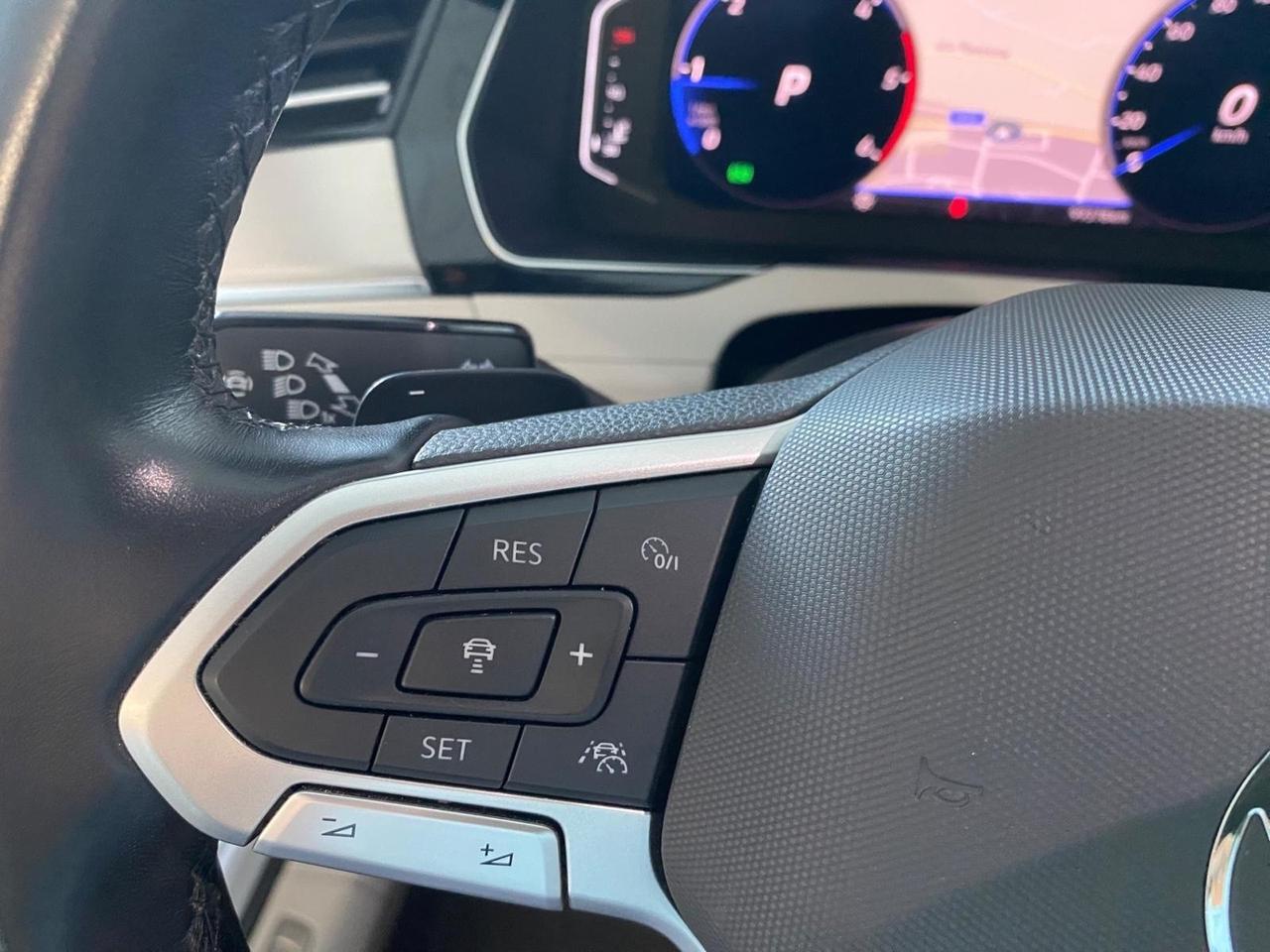 VOLKSWAGEN PASSAT VARIANT 2.0 EXECUTIVE 150CV - FULL LED, VIRTUAL COCKPIT, SEDILI RISCALDATI