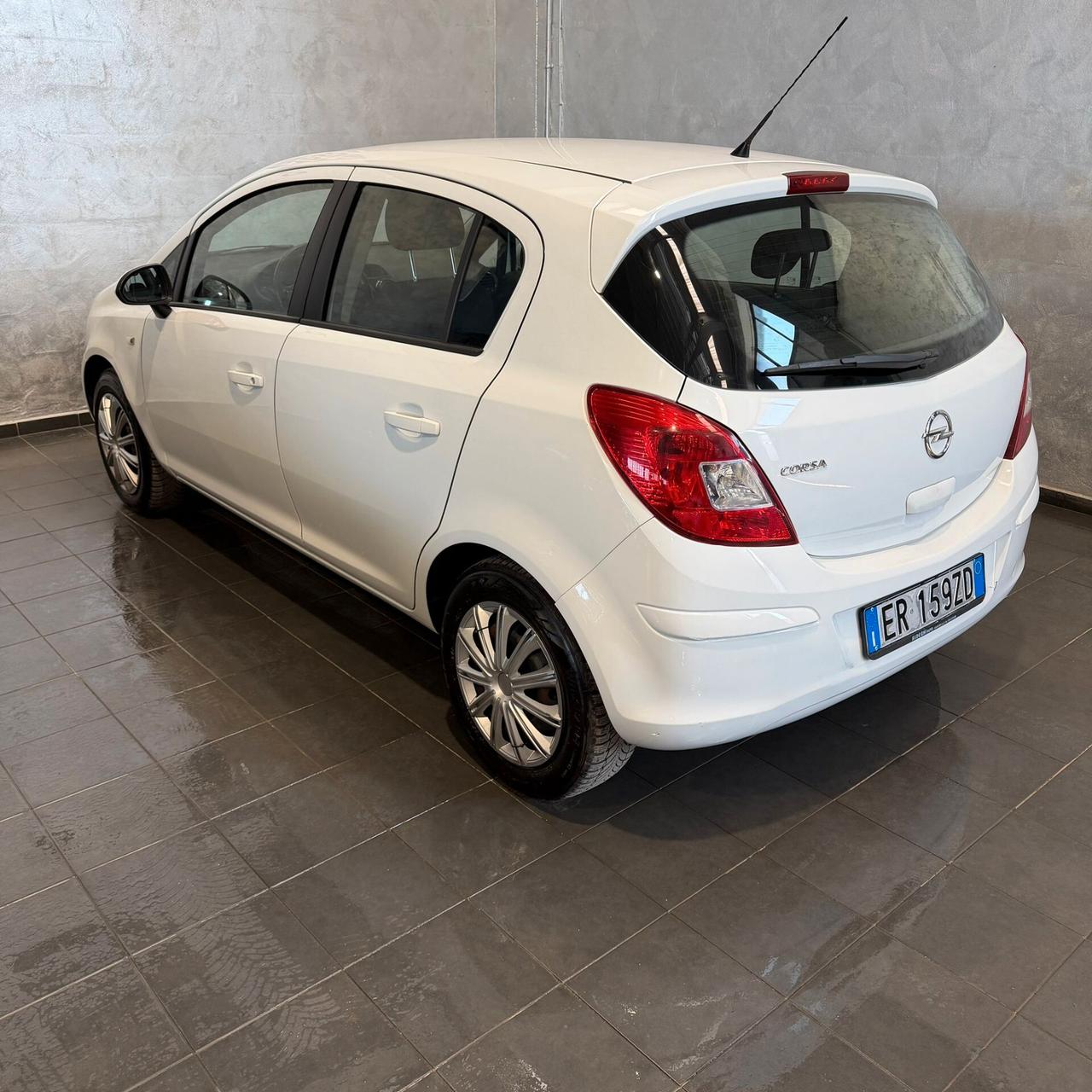 Opel Corsa 1.2 5 porte Edition
