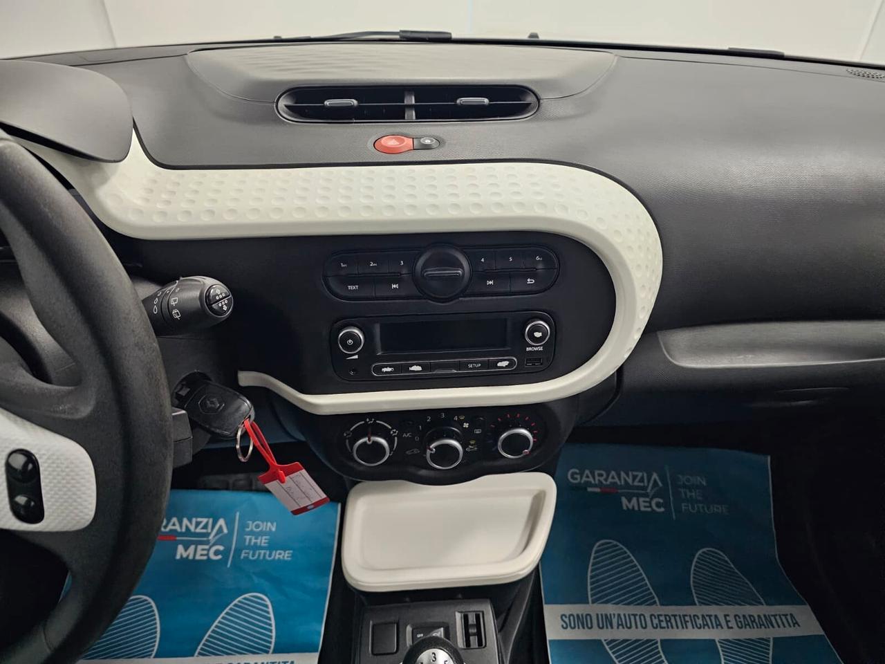 Renault Twingo SCe Life - NeoPatentati
