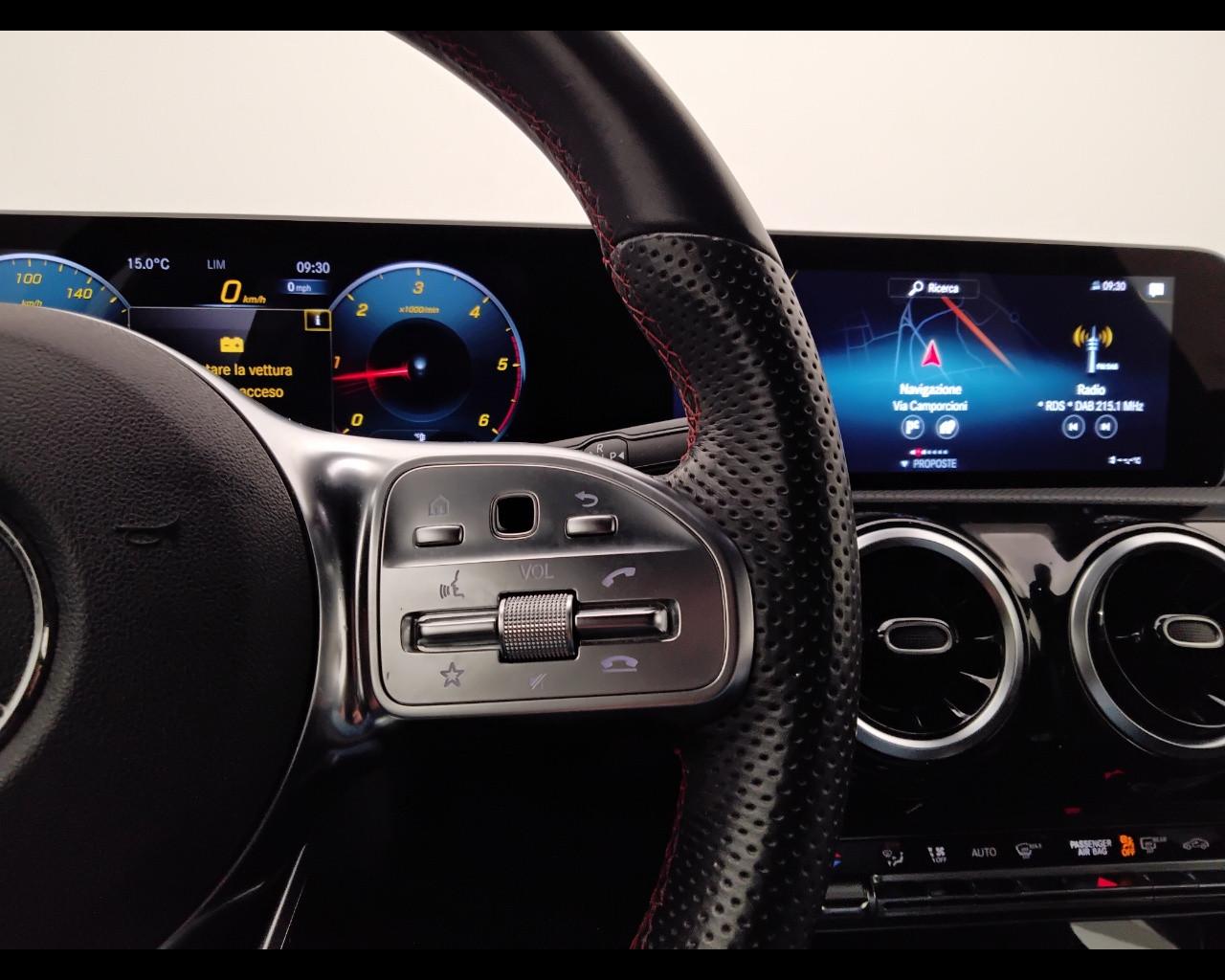 Mercedes-Benz CLA Sh.Brake - X118 - CLA Shooting Brake 200 d Premium auto