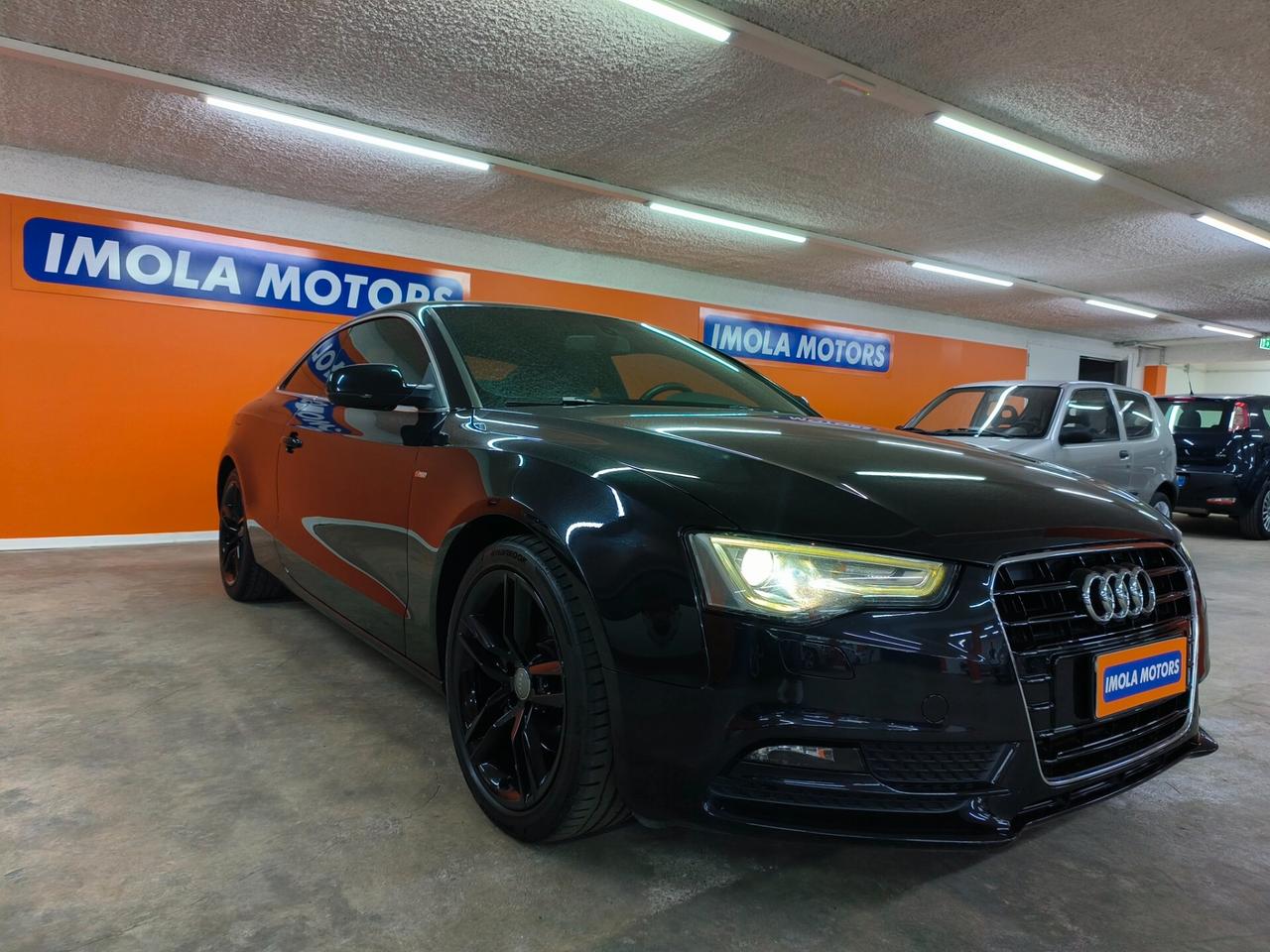 Audi A5 Coupé 2.0 TDI 177 CV S-line Total Black