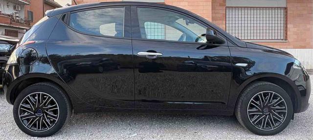 LANCIA Ypsilon 1.0 FireFly 5 porte S&S Hybrid Gold