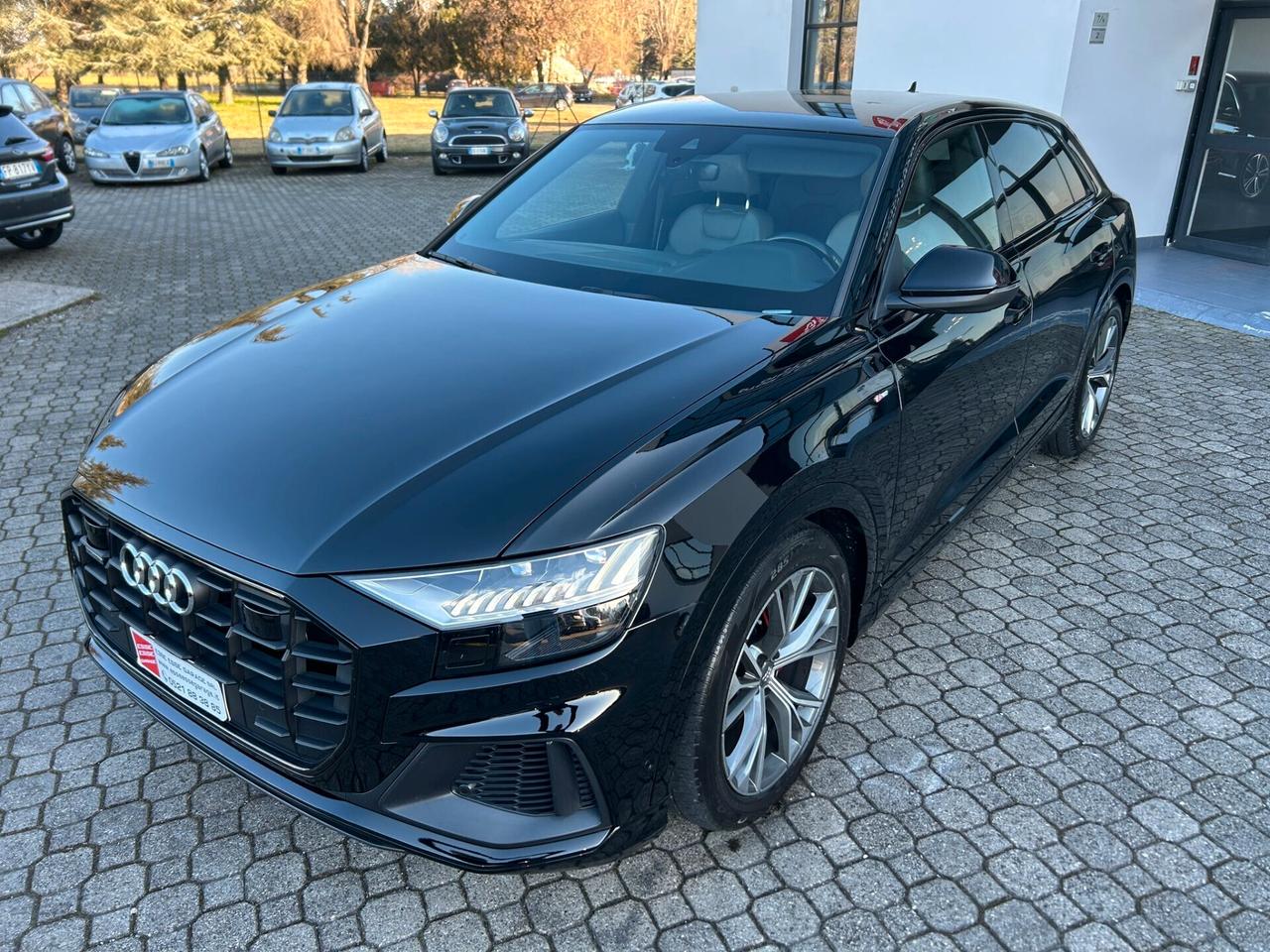 Audi Q8 50 TDI 286 CV quattro S-LINE |MATRIX| CAMERA 360