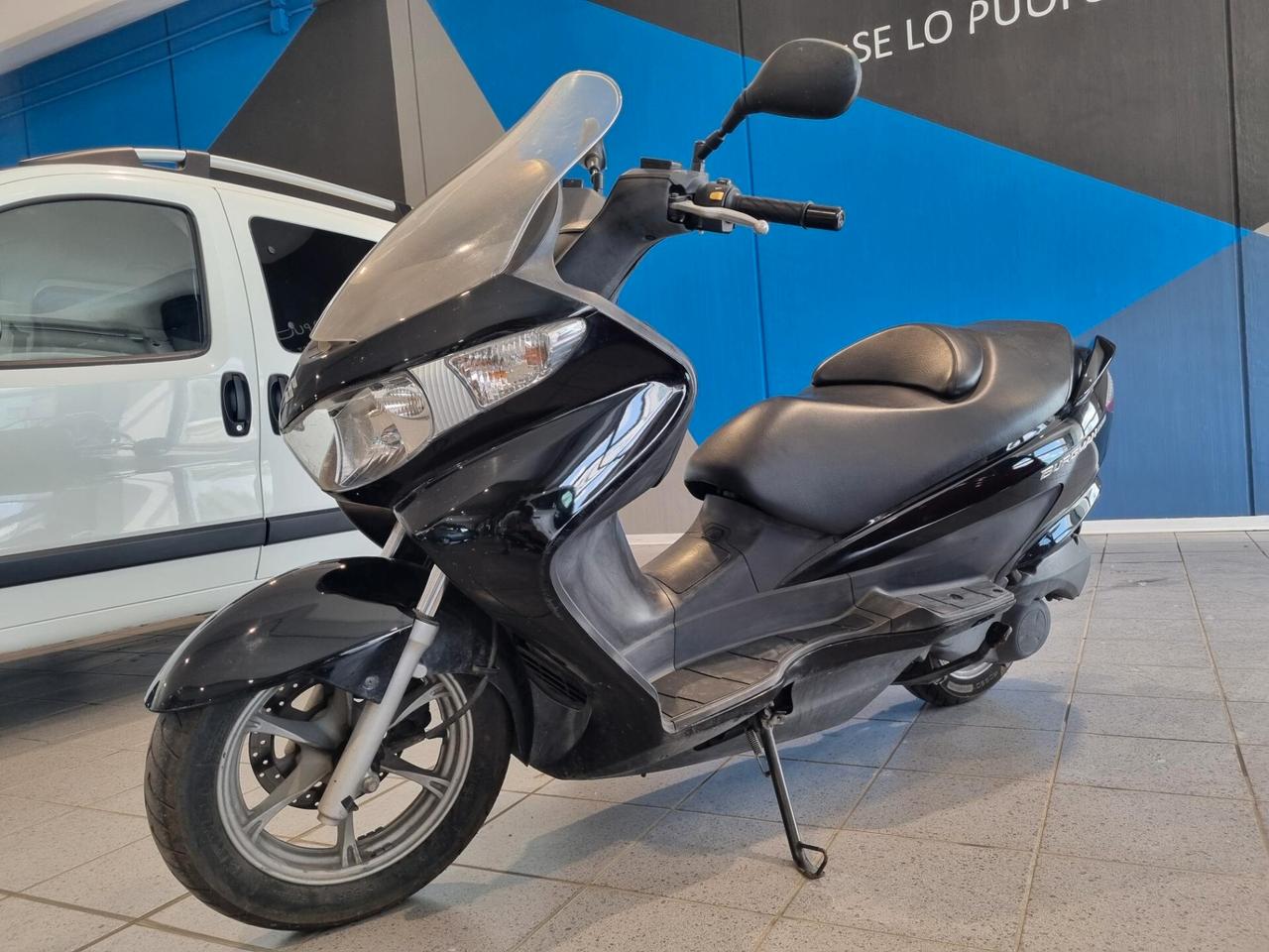 Suzuki Burgman 200