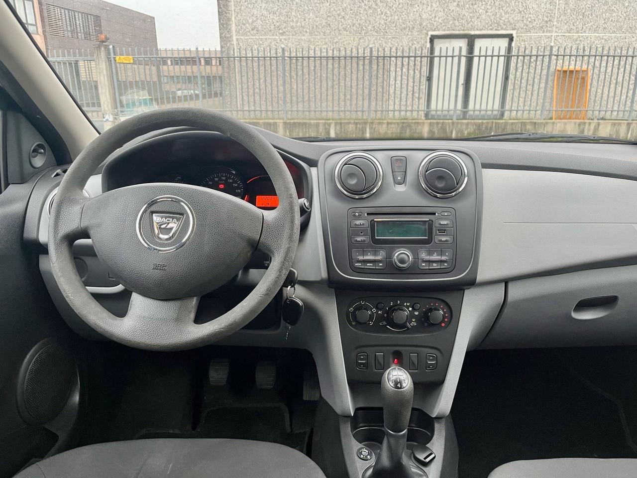 Dacia Sandero 1.2 GPL(scadenza 2033) 122.000km 2013 neopatentati